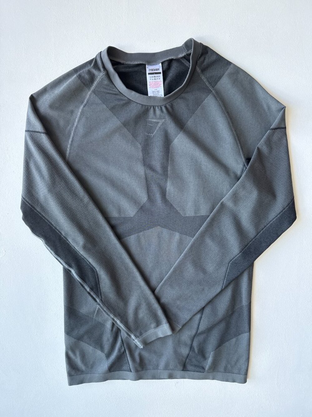 Gymshark Free Force Seamless Long Sleeve Grey Black Large